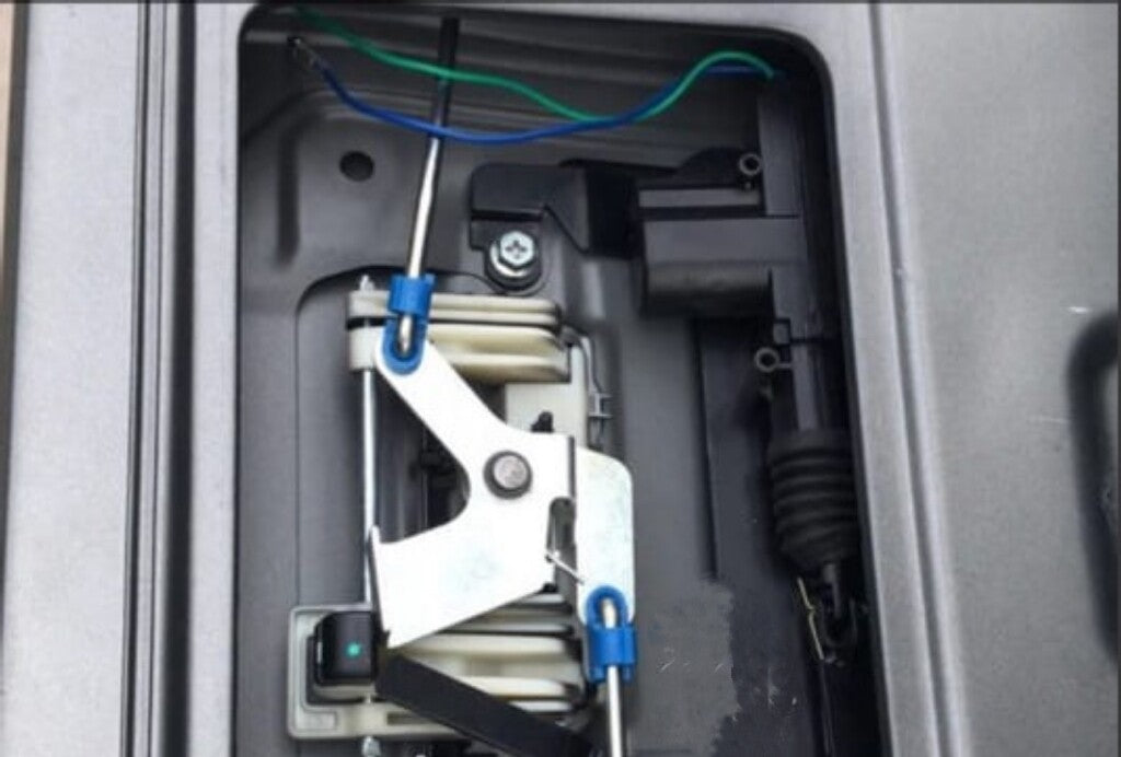 Automatic Power Tailgate Security Lock Fixs Isuzu D-Max NEW Dmax 4x4 2012-15