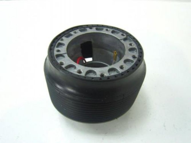 Steering Wheel Hub Adapter Boss Kit Fits Mitsubishi L200 MG MH MJ 1986-04