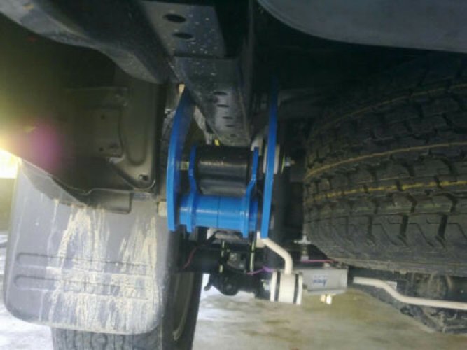 Blue Rear Comfort G-Shackle Extended 2inch Fit Isuzu New D-max Dmax RT50 12up