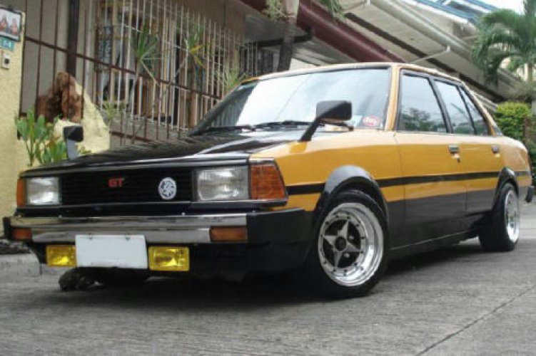 OffRoad Rally Yellow Driving Fog Lamps Spot Light Comet 12V Toyota AE86 MR2 AW11