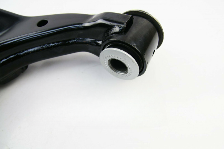 Front Right Lower Control Arm For Toyota Land Cruiser Prado Lexus GX470 2003-09