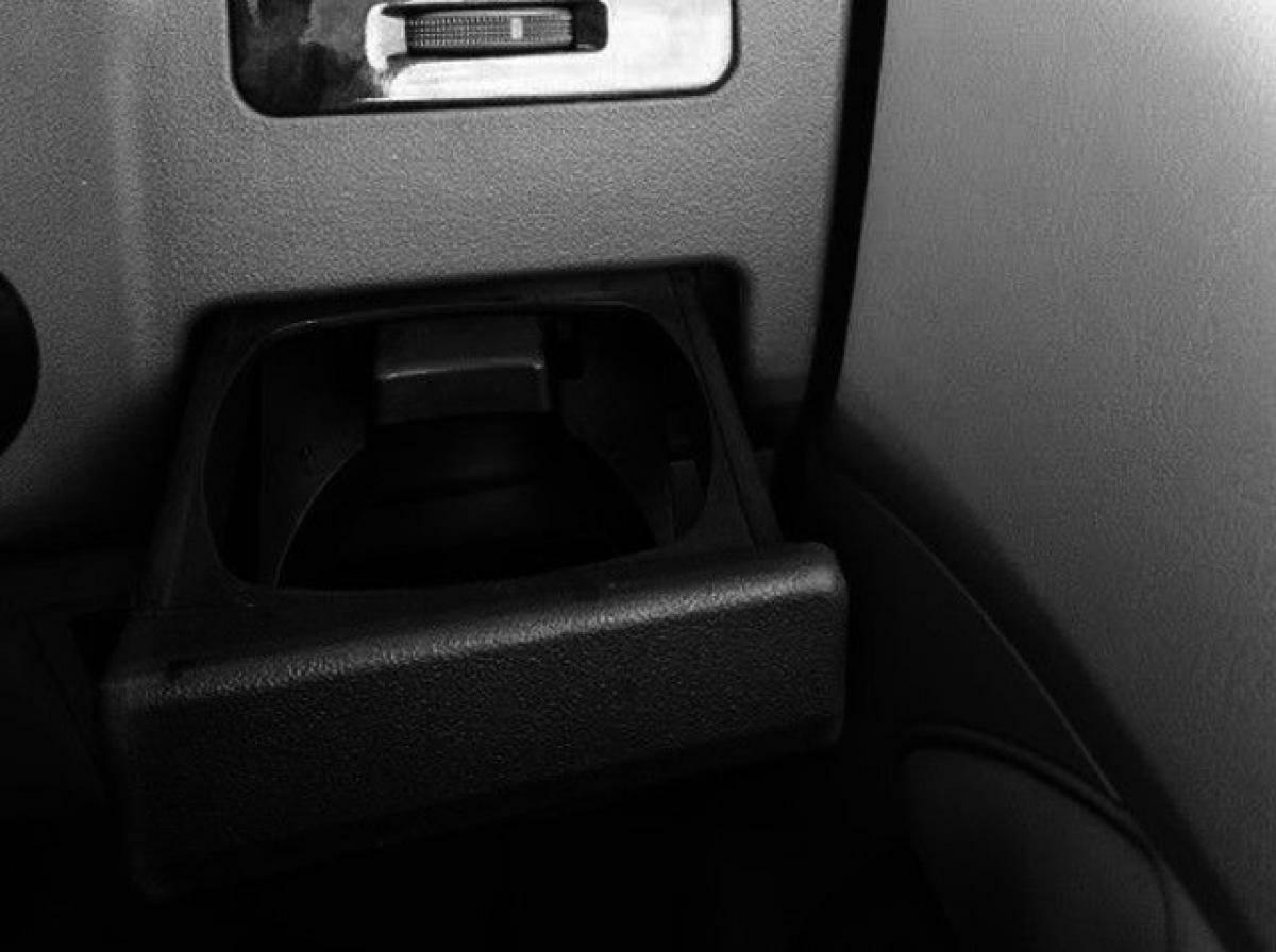 Right Side Dash Cup Holder for Toyota Hilux VIGO KUN26 Fortuner TGN51 2005-2014