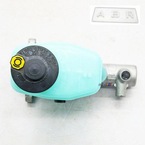 Brake Master Cylinder For RHD TOYOTA LandCruiser Prado RZJ95 VZJ95 VDJ95 w/ ABS