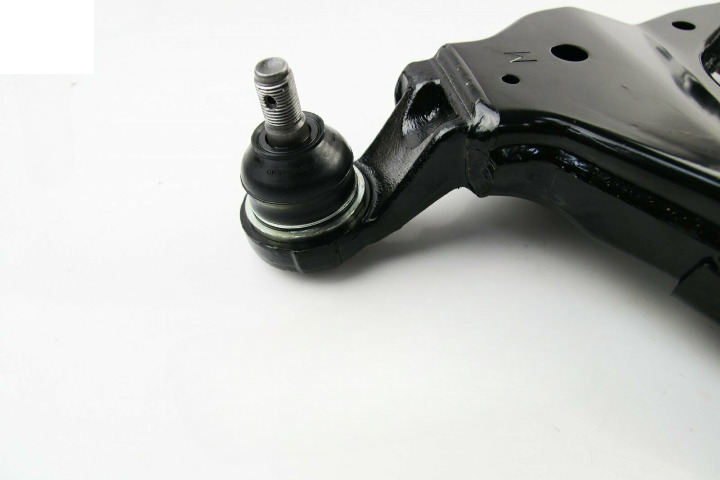 Front Right Lower Control Arm For Toyota Land Cruiser Prado Lexus GX470 2003-09